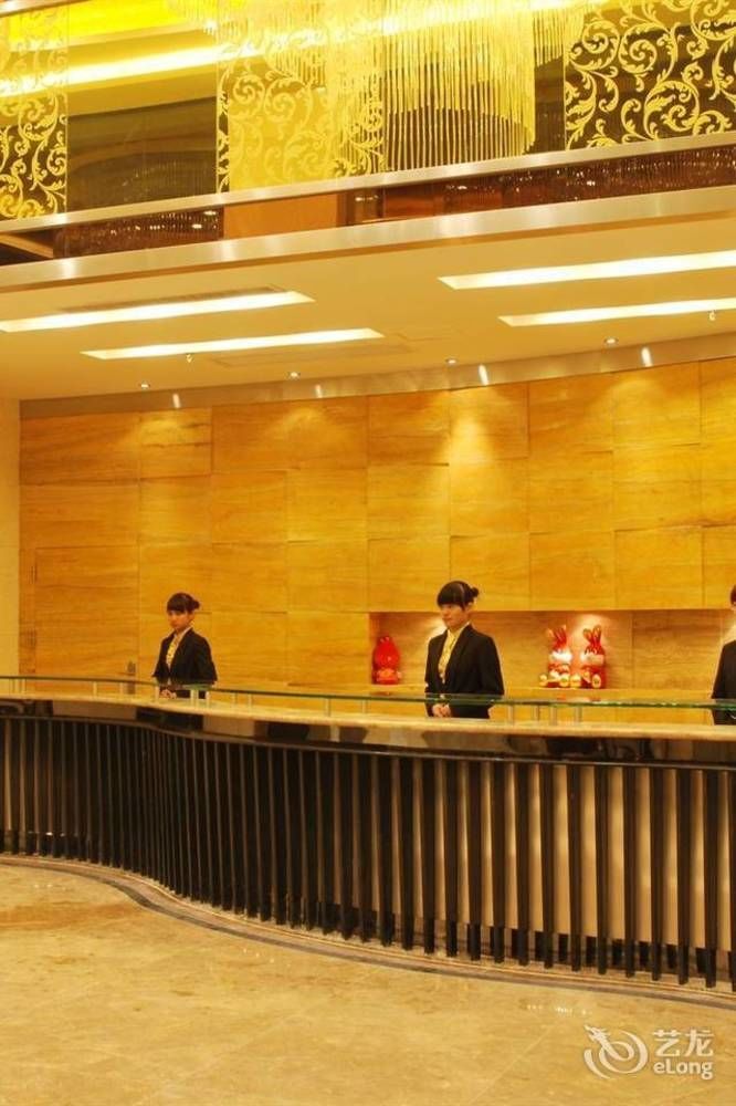 Vienna Hotel Qingyuan Lianjiang Road Zewnętrze zdjęcie